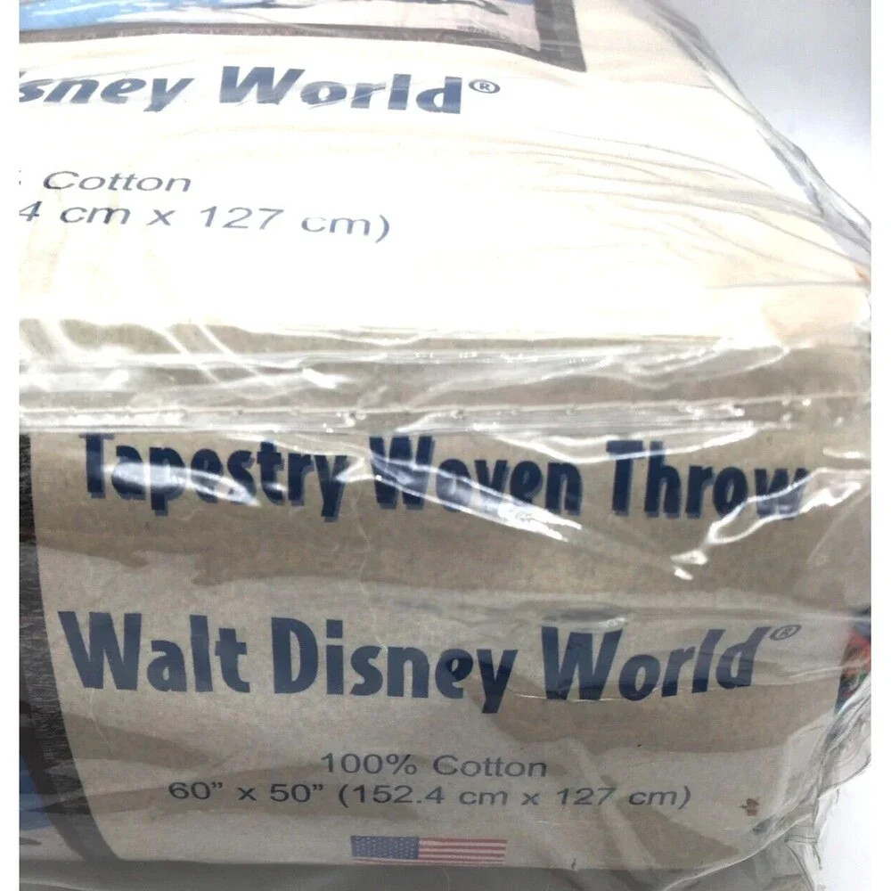 Disney World Vintage Tapestry Woven Throw Minnie Donald RN84167 Winter Holidays